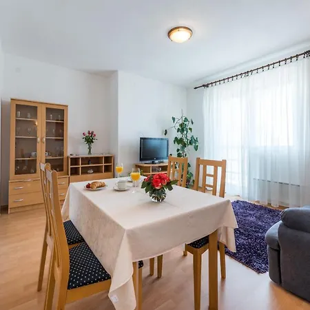 Lena Apartment *