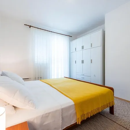 Lena Apartment