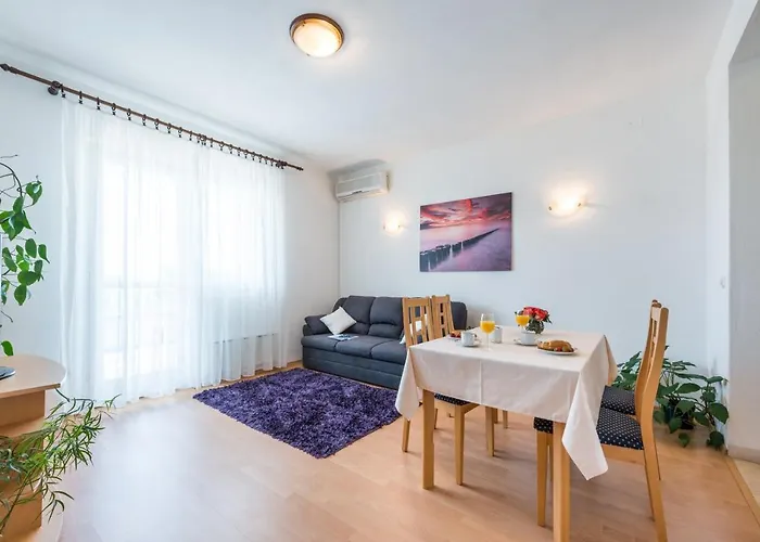 アパート レナ ドゥブロブニク