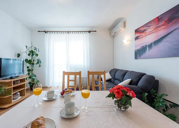 レナ ドゥブロブニク